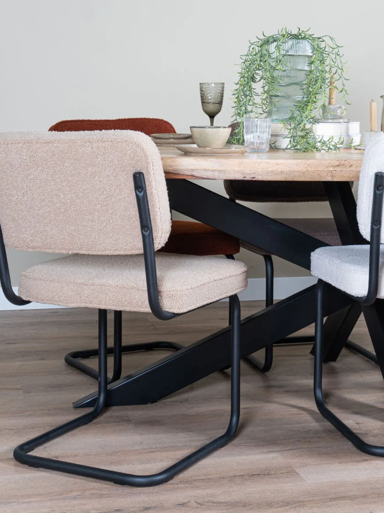 Eettafel Viev Ovaal 240 cm