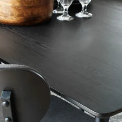 Eettafel Yumi - Zwart - 190 cm x 90 cm - verlengbaar