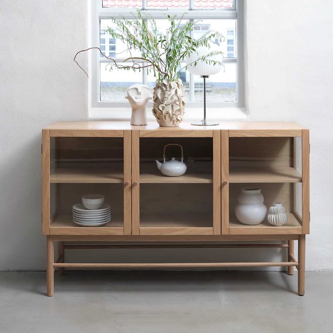 Eikenhouten dressoir Boris - met glazen deuren Naturel