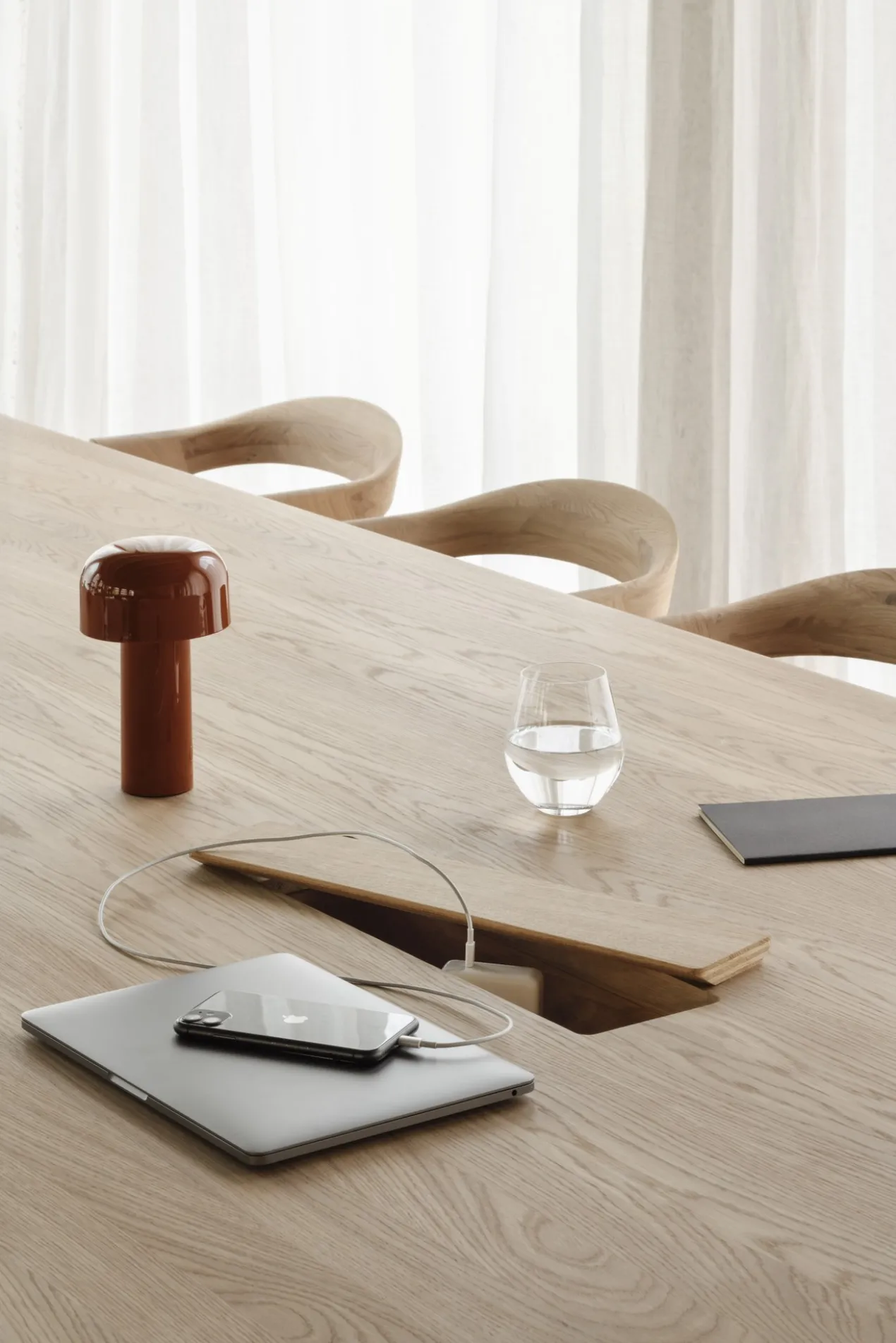Ethnicraft - Geometric vergadertafel - 313x140