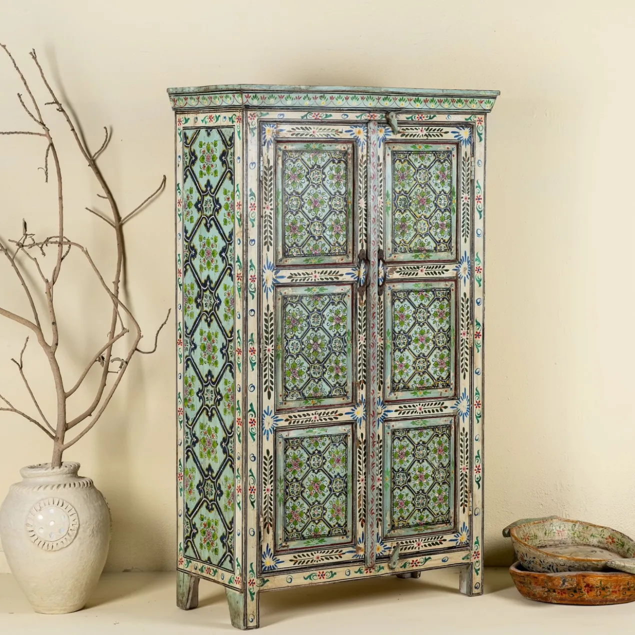 Faridpur - Handbeschilderde Vintage Kast