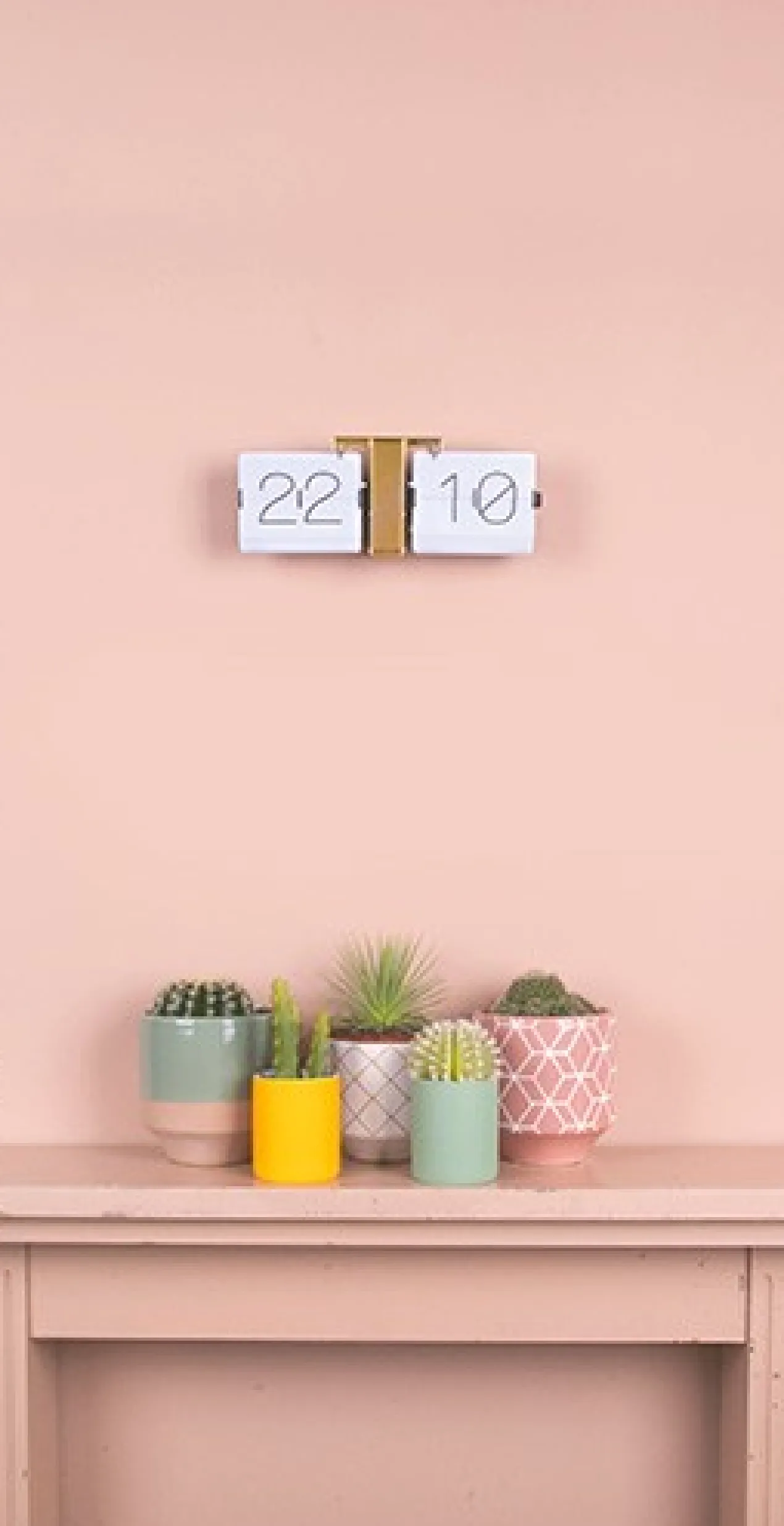 Flip clock No Case white, brass stand