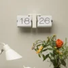 Flip clock No Case white, matt white stand