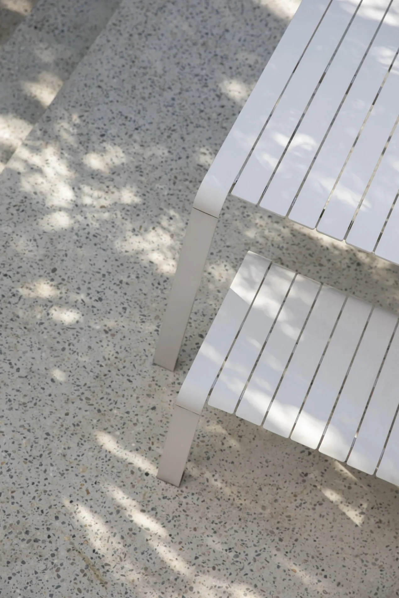 Garden bench vondel 175x45 clay