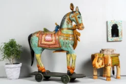 Ghoda - Handbeschilderd Houten Paard op Wielen