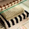 Handdoek off white 50x100 cm