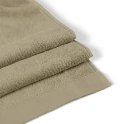 Handdoek pistachio green 50x100 cm