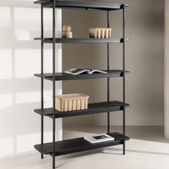 Houten boekenkast Werner Zwart