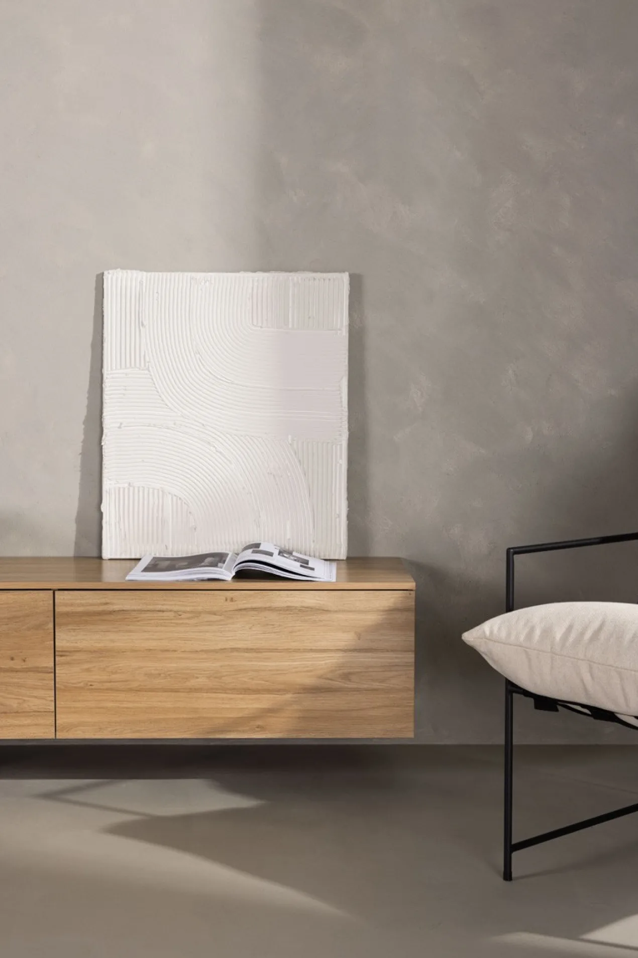 Houten dressoir Leona Zwart