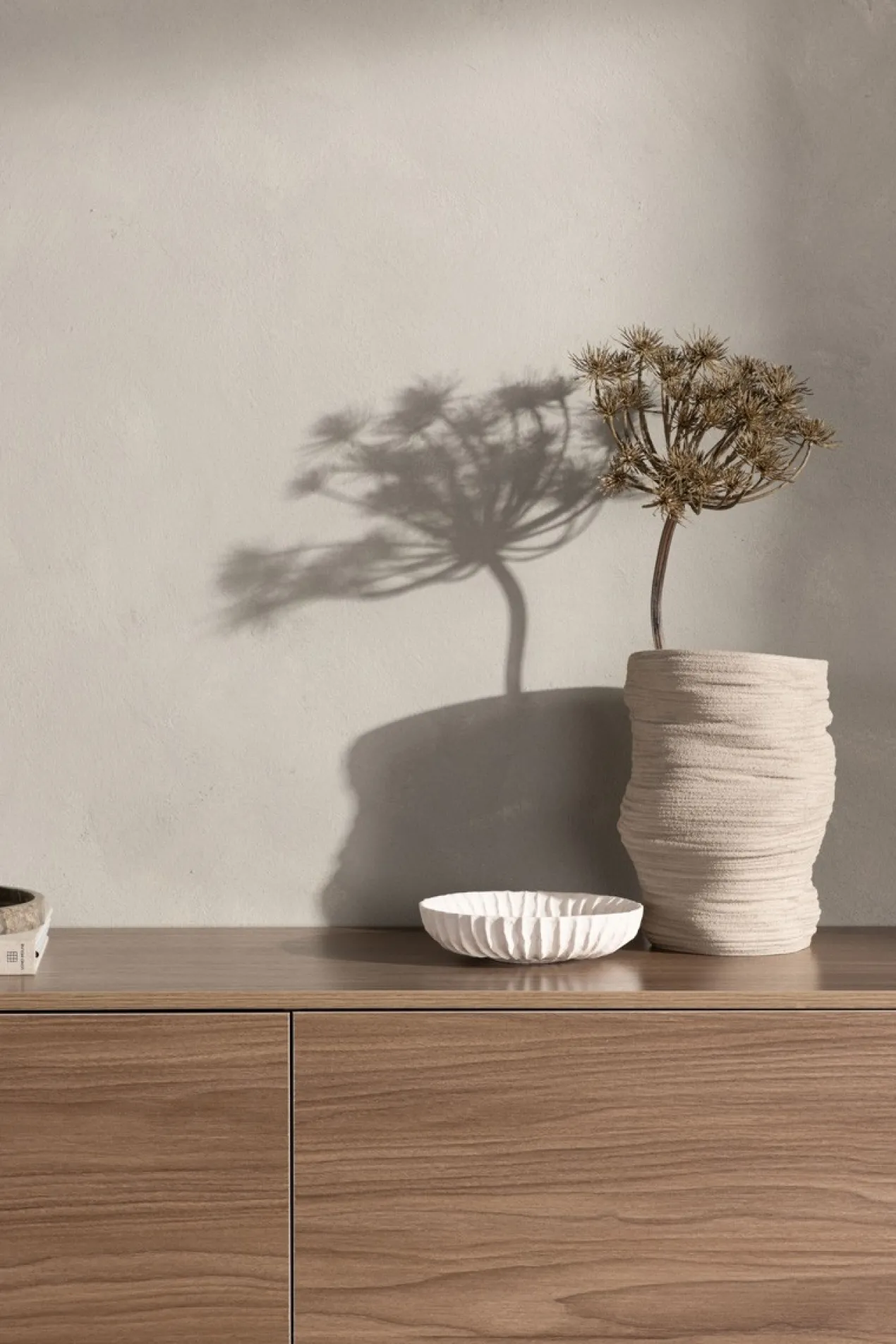 Houten dressoir Leona Zwart