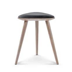 Houten krukje Finn whitewash met zitkussen - 49 cm