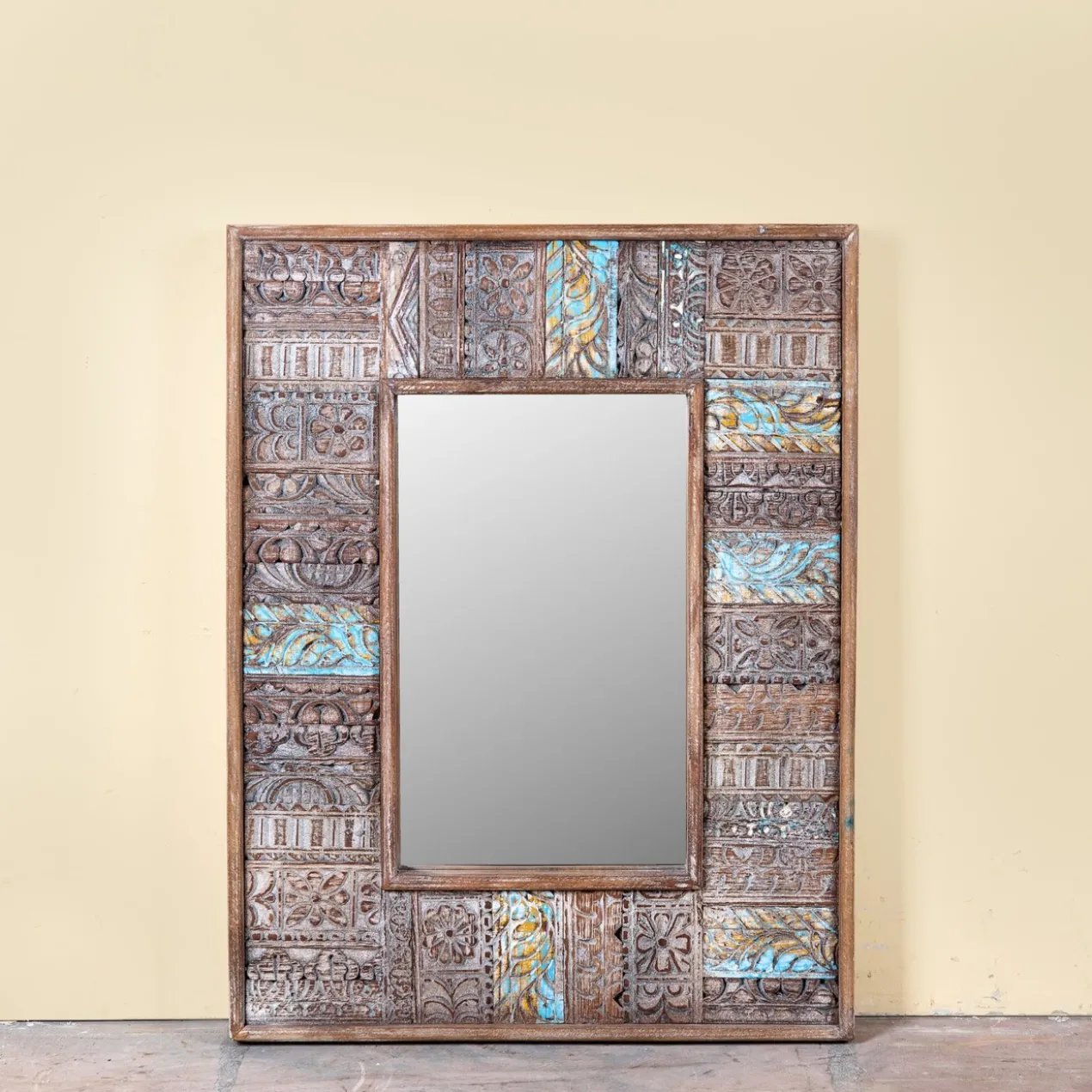 Jalebi - Handgemaakte Patchwork Houten Spiegel