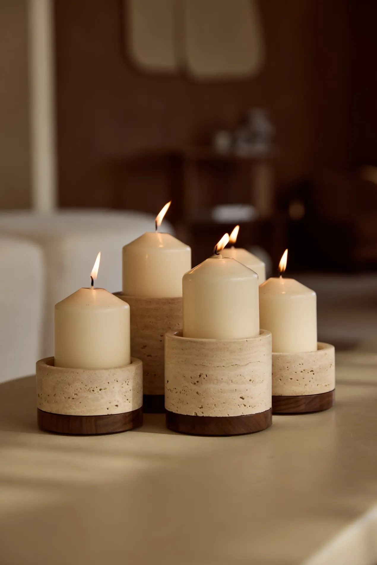 Kaarshouder Travertine M