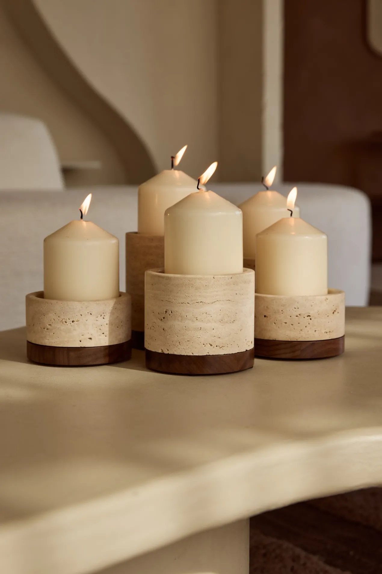 Kaarshouder Travertine M
