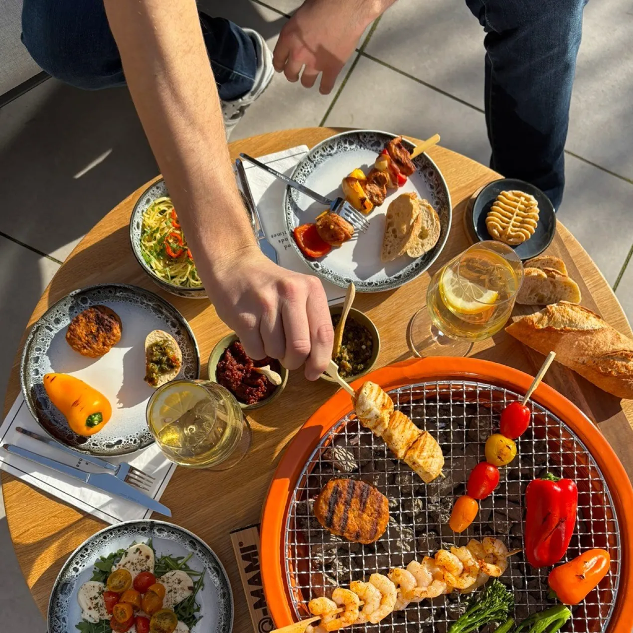 Kamado Tafelgrill Oranje