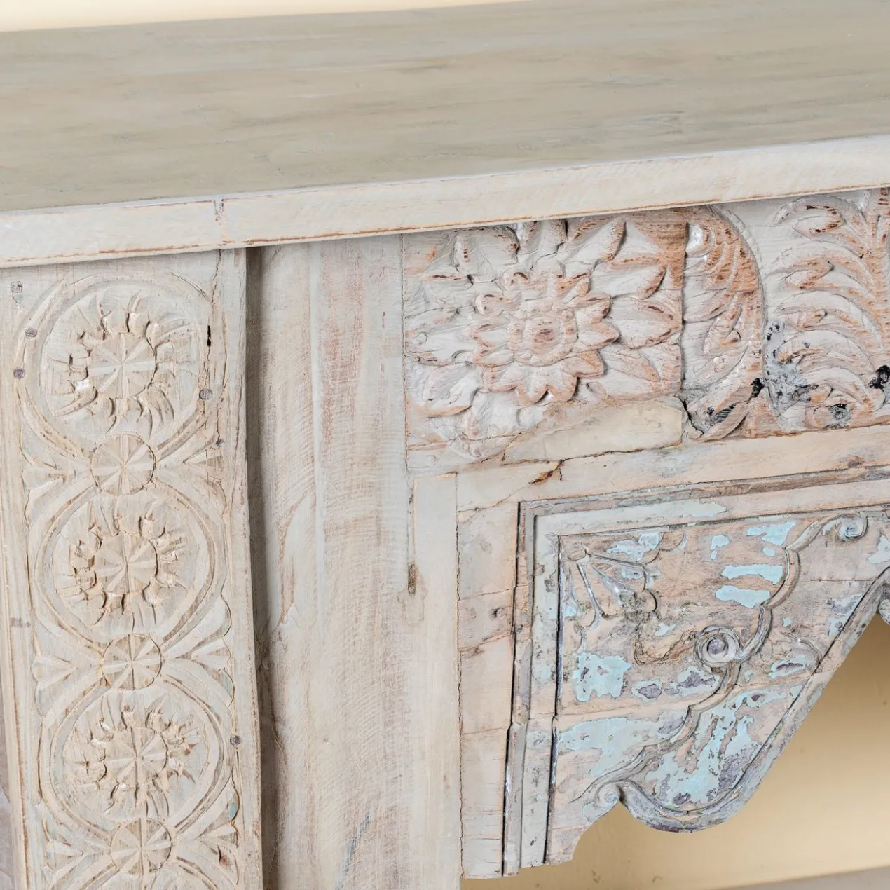 Karam - Handgesneden Console Tafel van Teakhout
