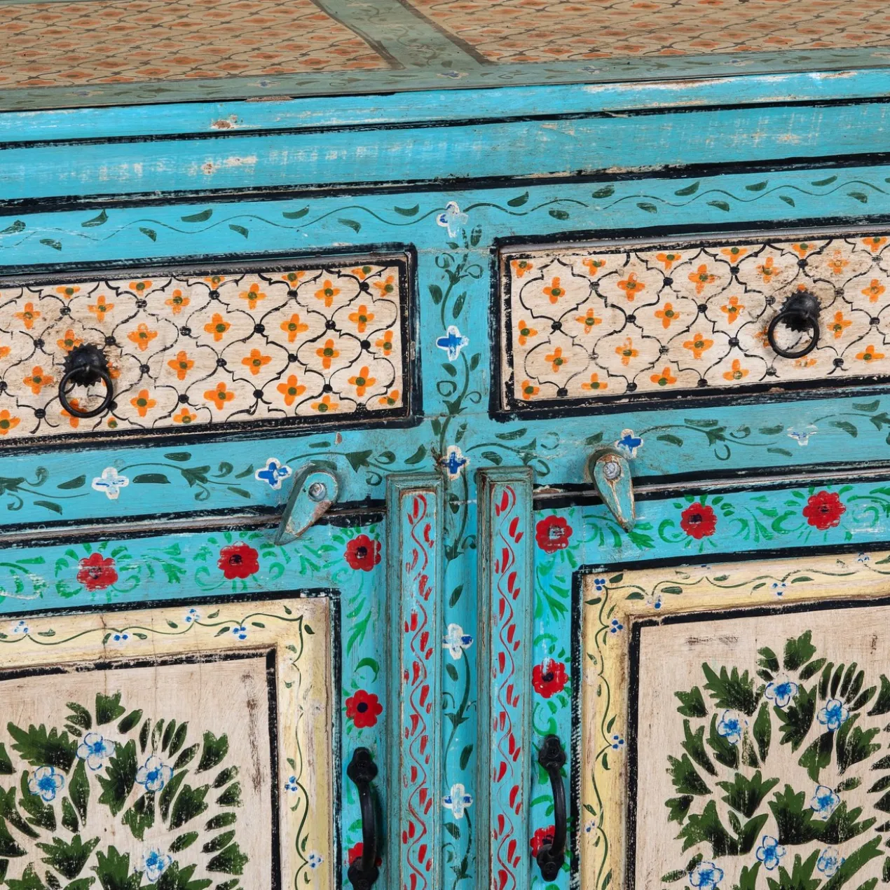 Kaveh - Handbeschilderd Oud Houten Dressoir