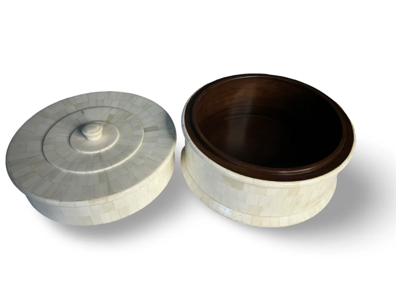 Kist bone inlay wit