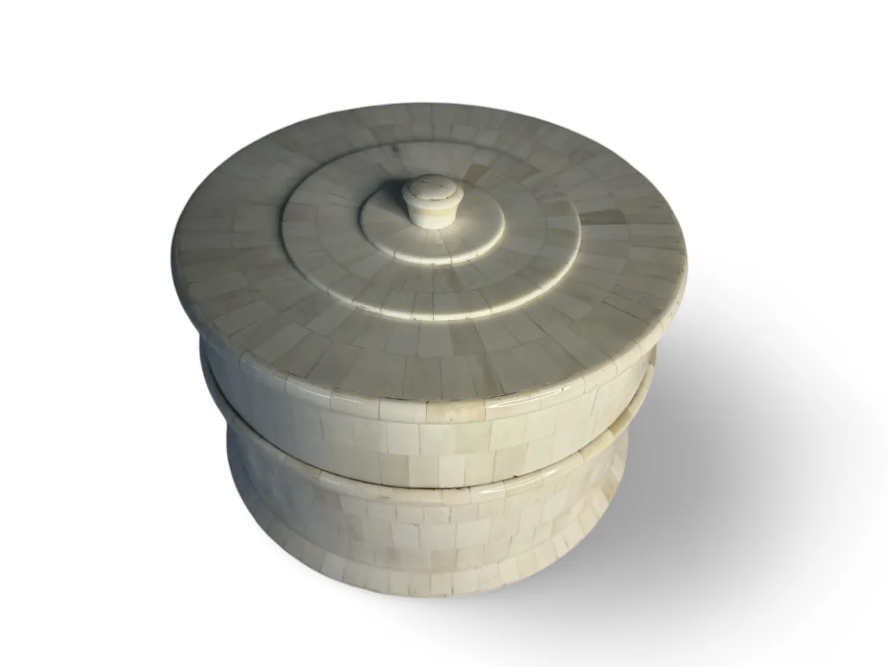 Kist bone inlay wit