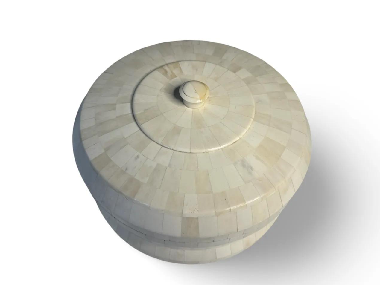 Kist bone inlay wit