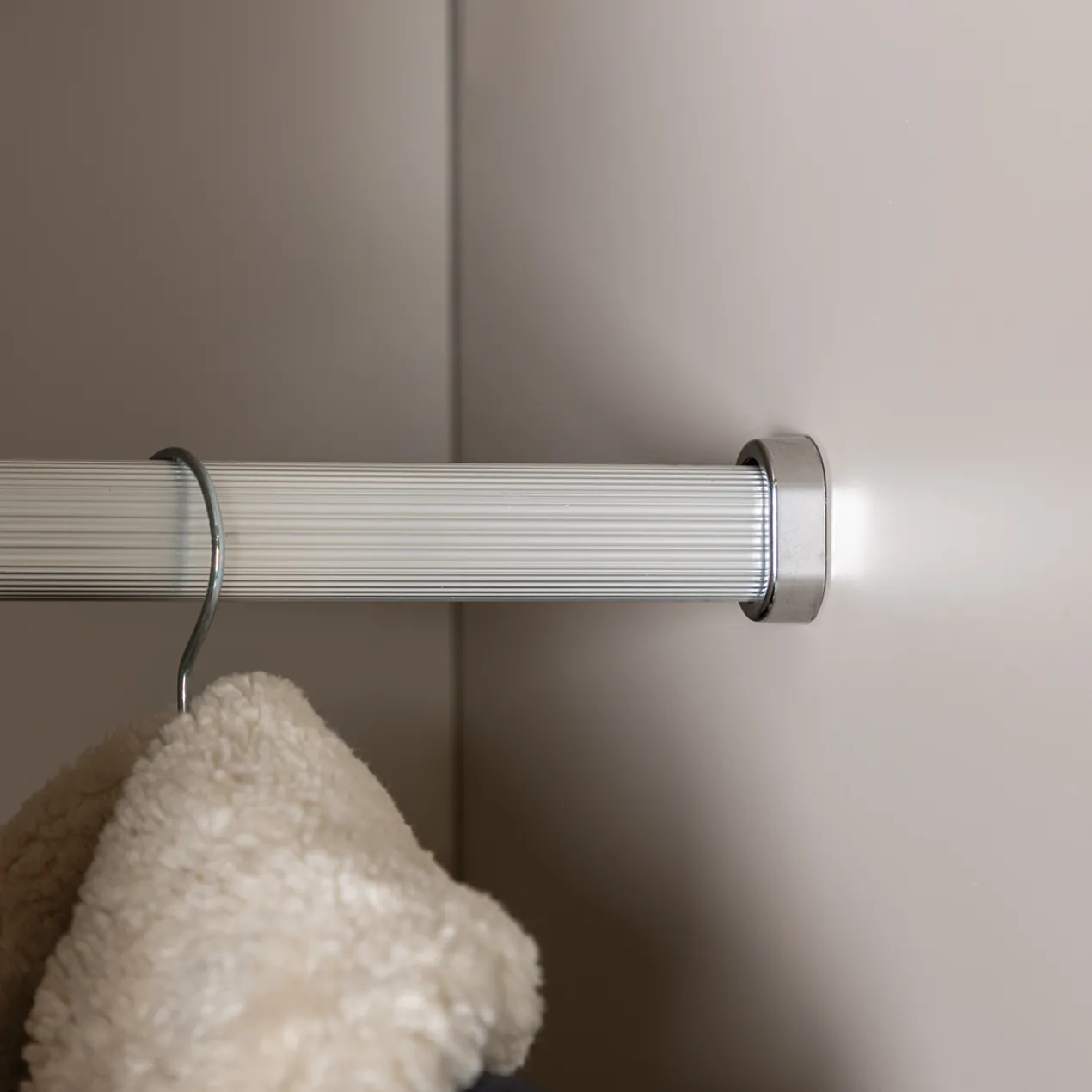 Kledingkast Vesper Beige
