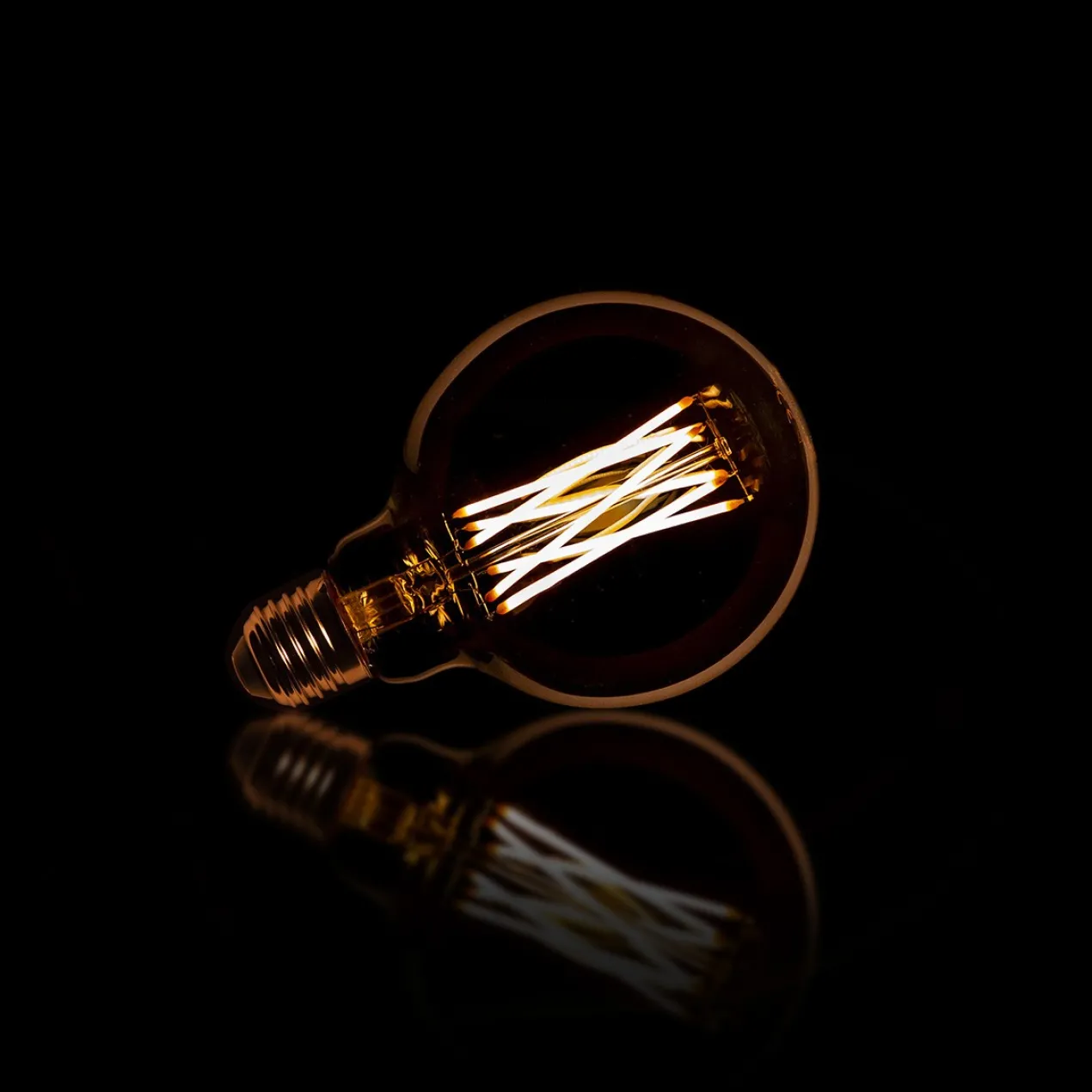 Lamp C - LED filament bol Ø9,5