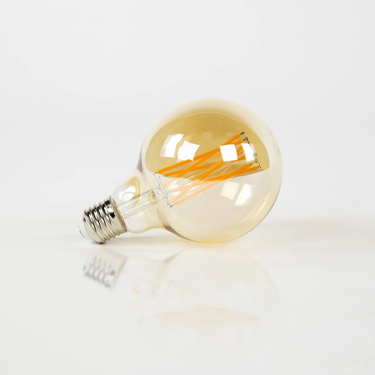 Lamp C - LED filament bol Ø9,5
