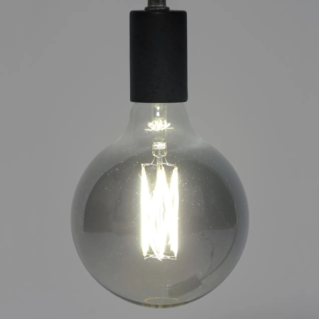 Lamp D - LED lichtbron filament Bol Ø12,5 Amber