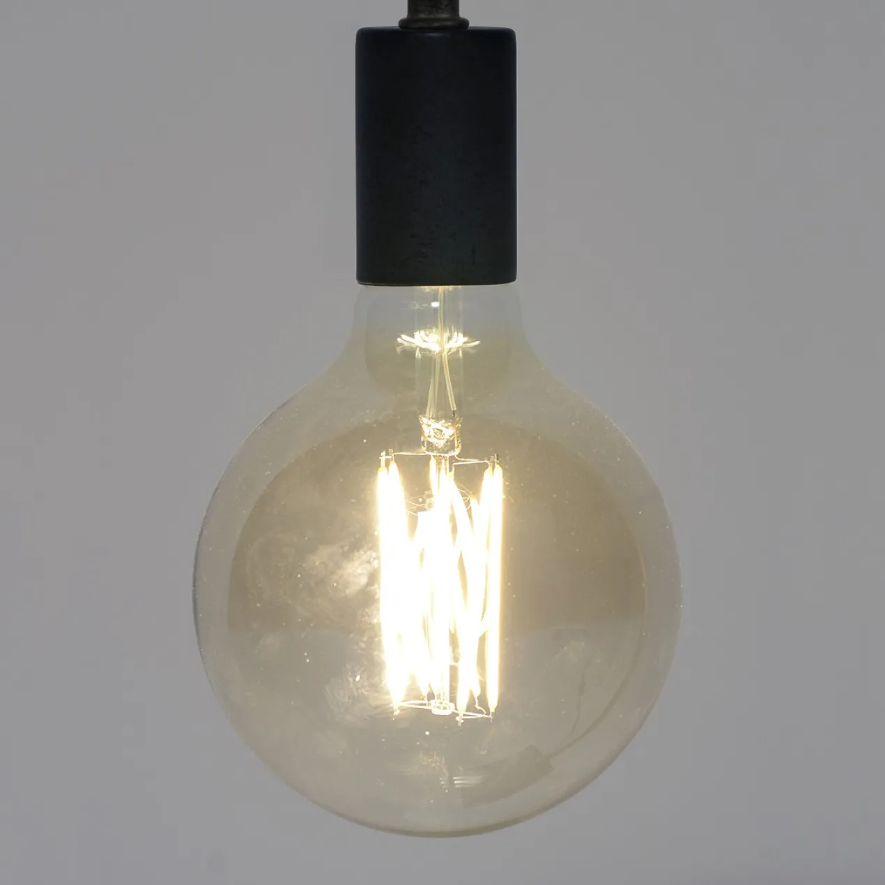Lamp D - LED lichtbron filament Bol Ø12,5 Amber