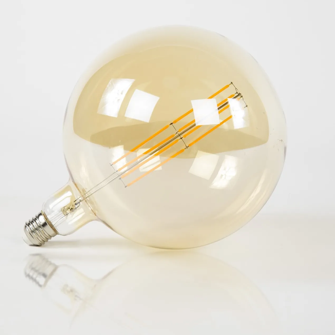 Lamp E - LED filament bol Ø20 Grijs