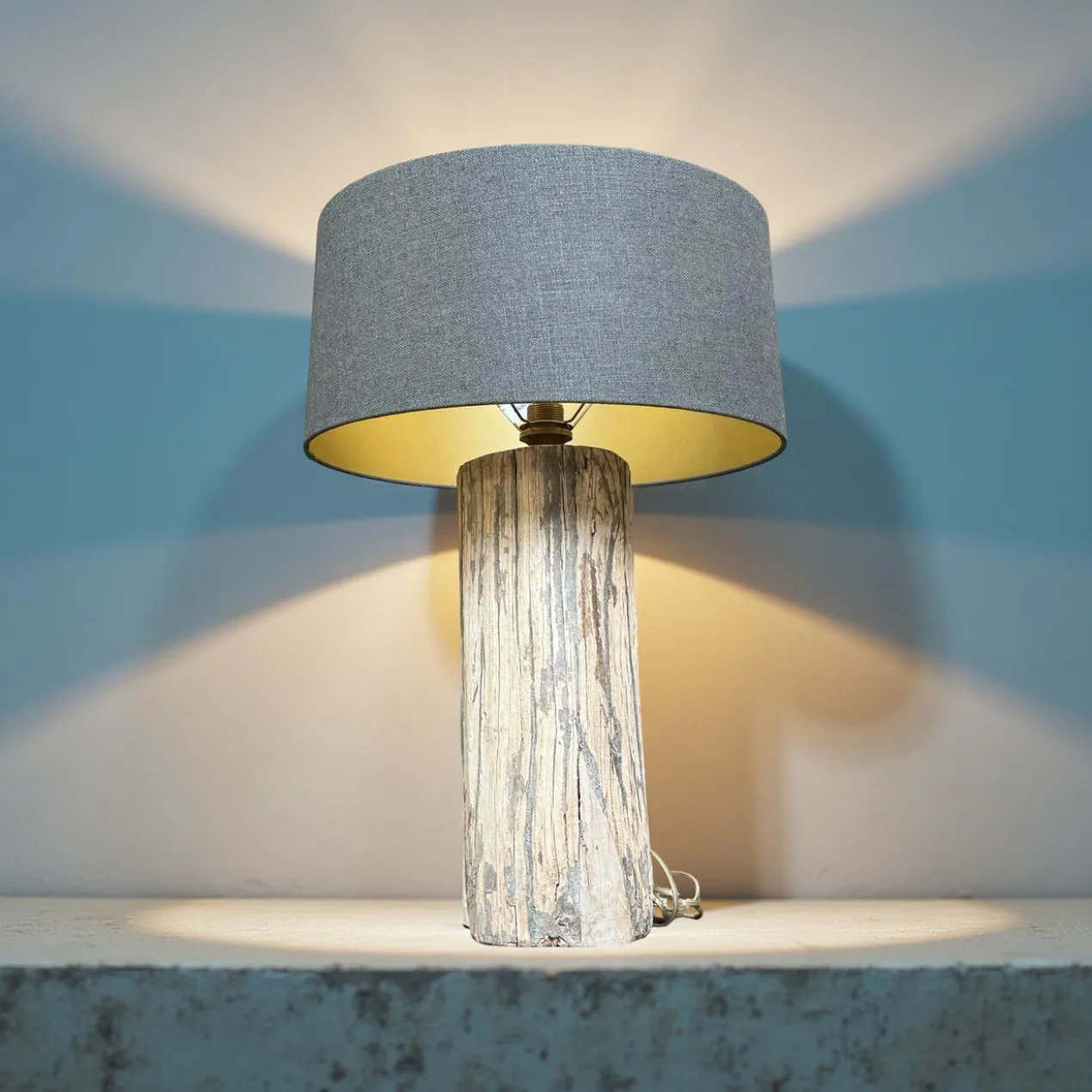 Lampvoet massief en uniek