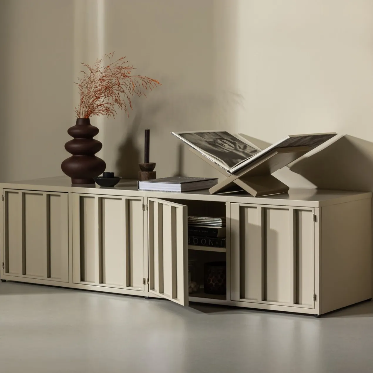 Level tv meubel metaal zand 44x160 cm