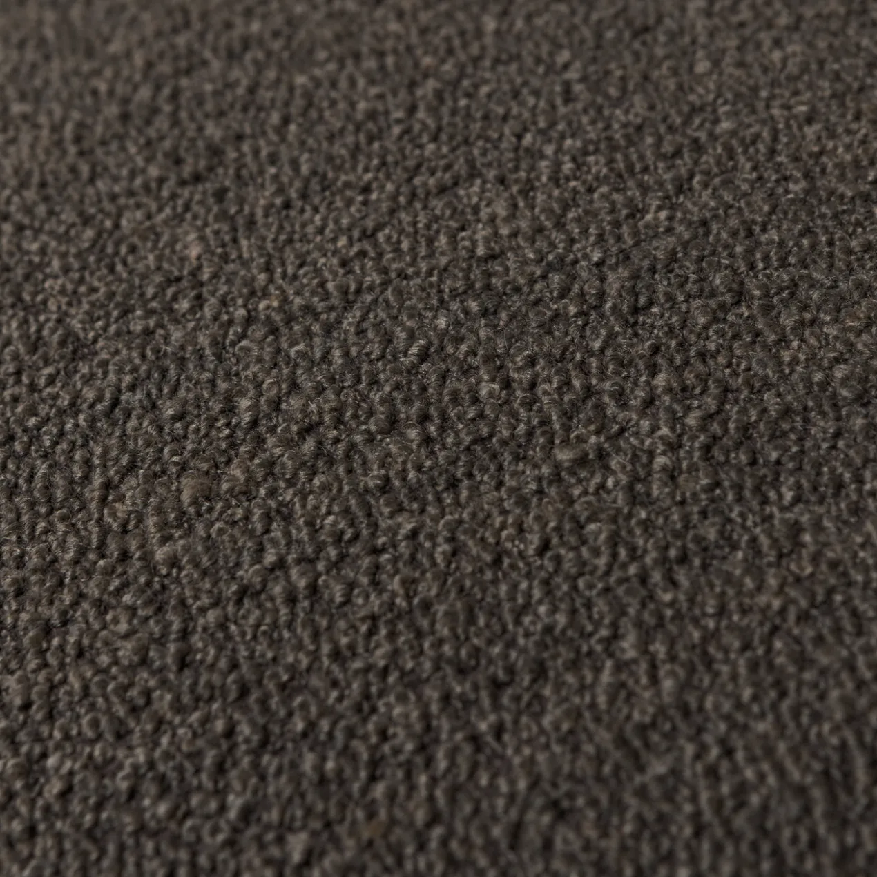 Lofty hocker boucle bruin