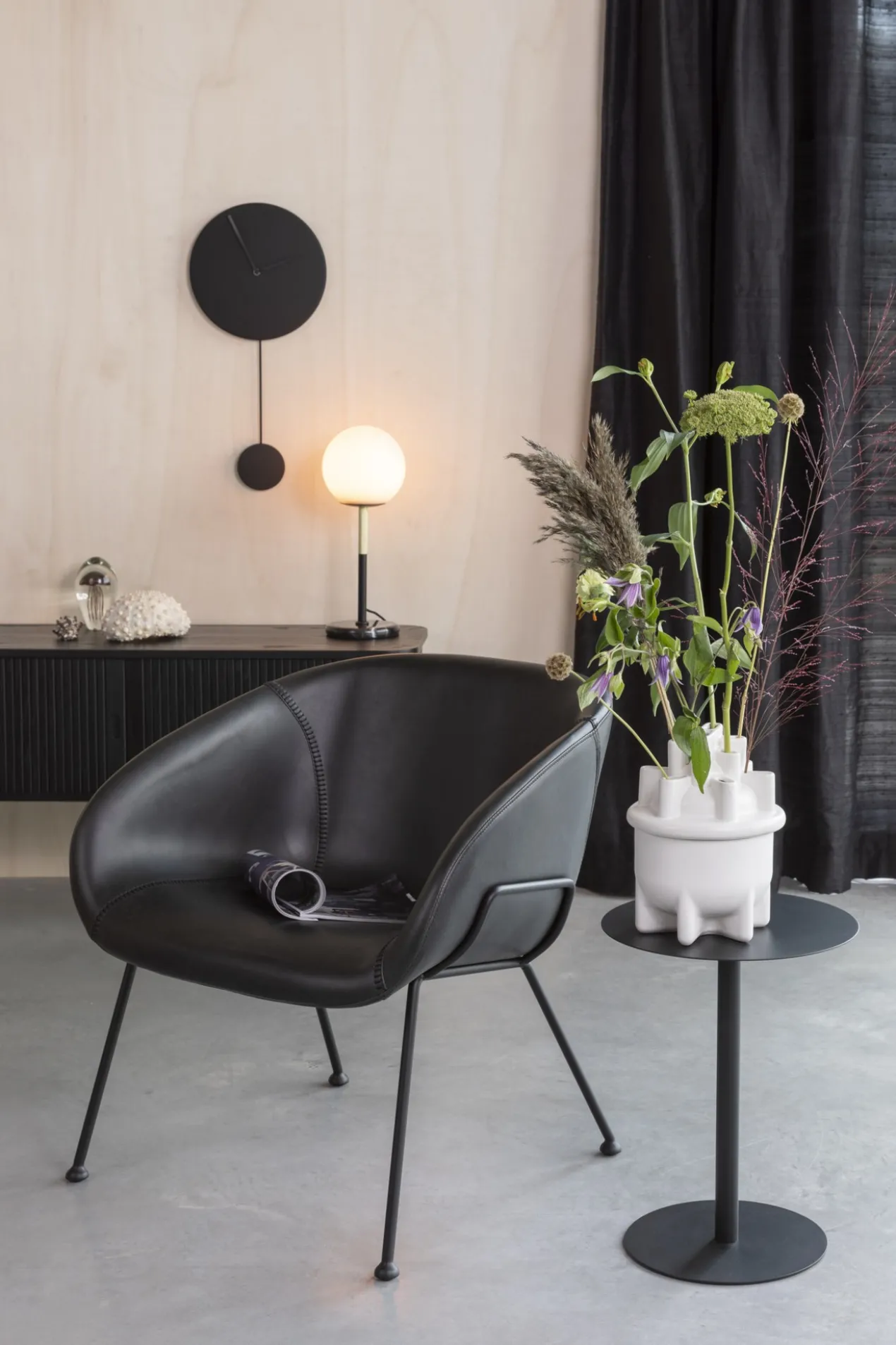Lounge chair feston black
