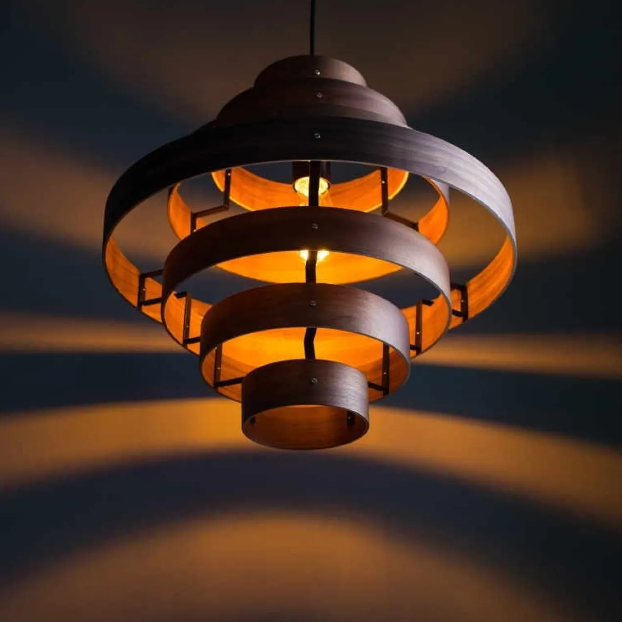 LUXA HANGLAMP 7-RINGS WALNOOT