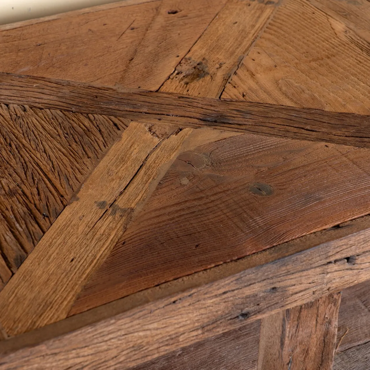 Madan - Rustiek Oud Houten Rek van Driftwood