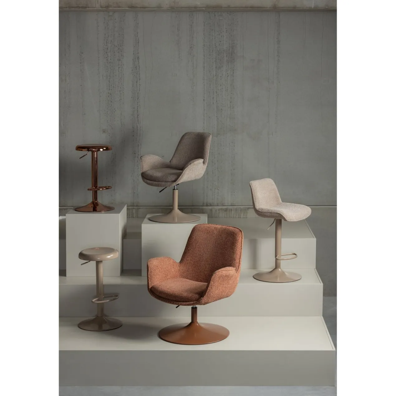 Marten in hoogte verstelbare fauteuil oranje