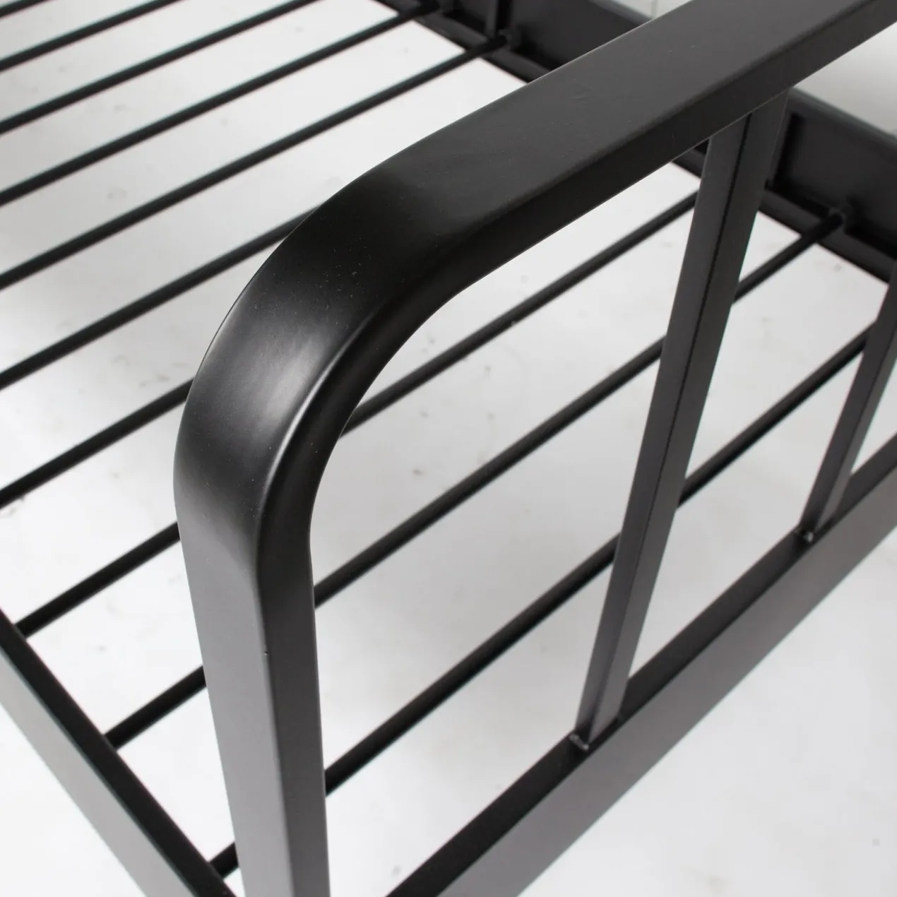 Mees bed metaal zwart 90x200 cm