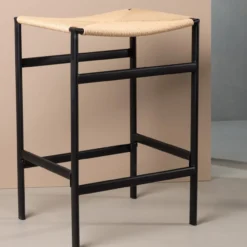 Metalen barkruk Roan - met rotan zitting - 66 cm Zwart
