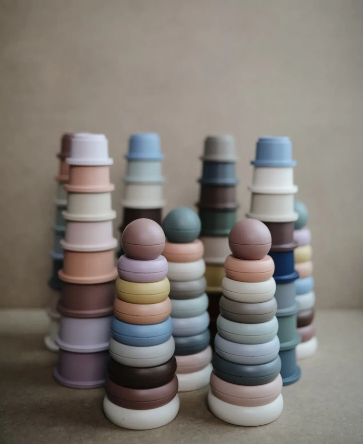 Mushie stapeltoren met ringen Rustic