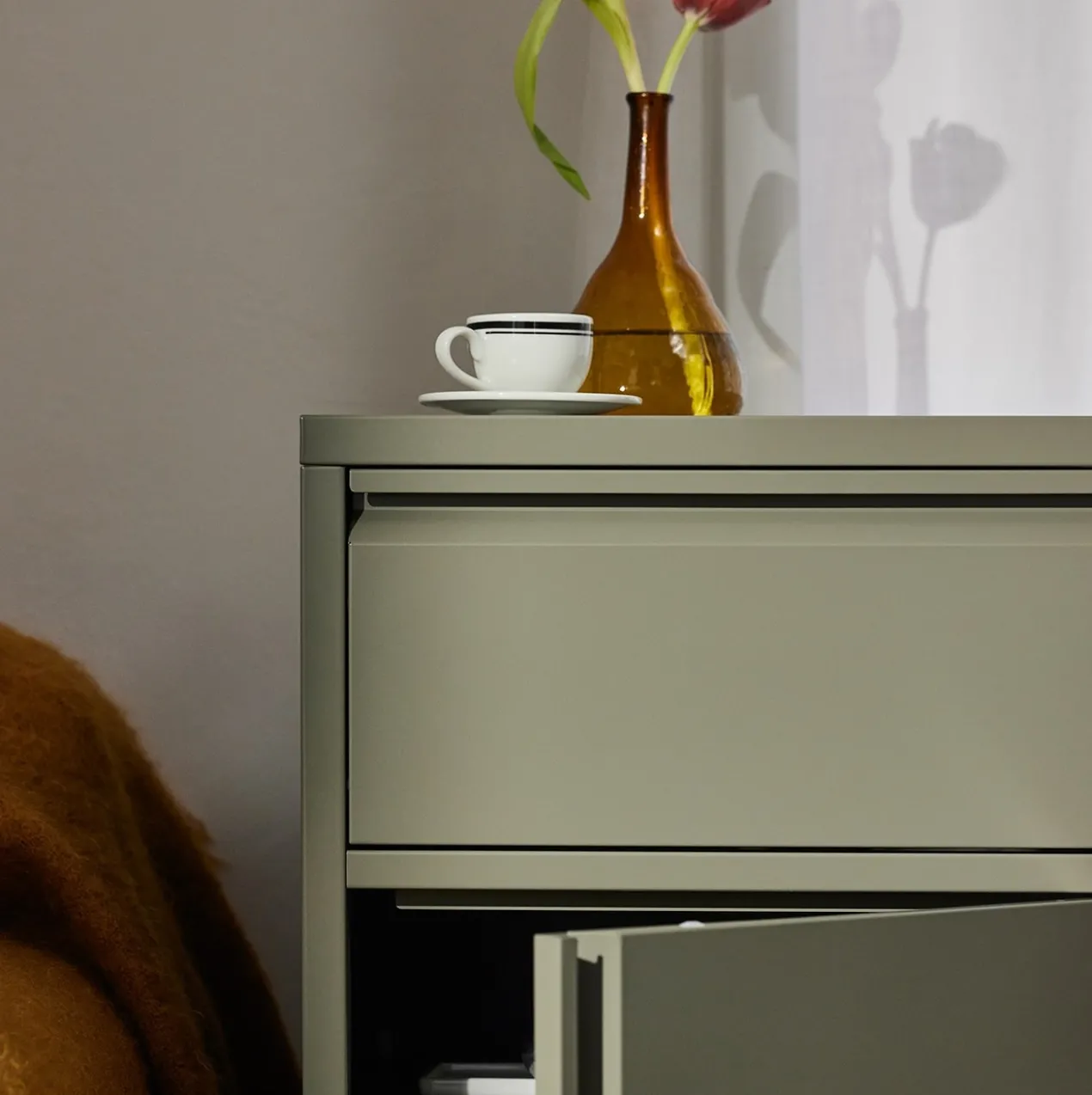 Nachtkastje Bon Bon Buddy moss grey