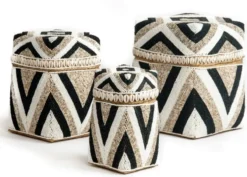 Offermanden hoog kraaltjes / schelpen - set van 3 zwart creme wit Set Hoge Offermanden Kraaltjes / Schelpen zwart/crème/wit