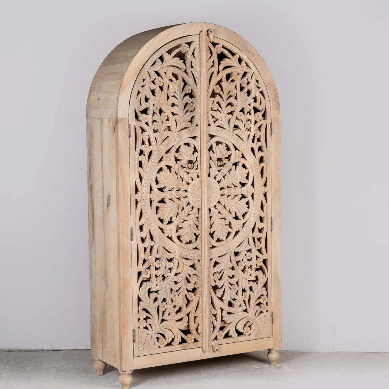 Om - Mangohouten Kledingkast Half Rond Design