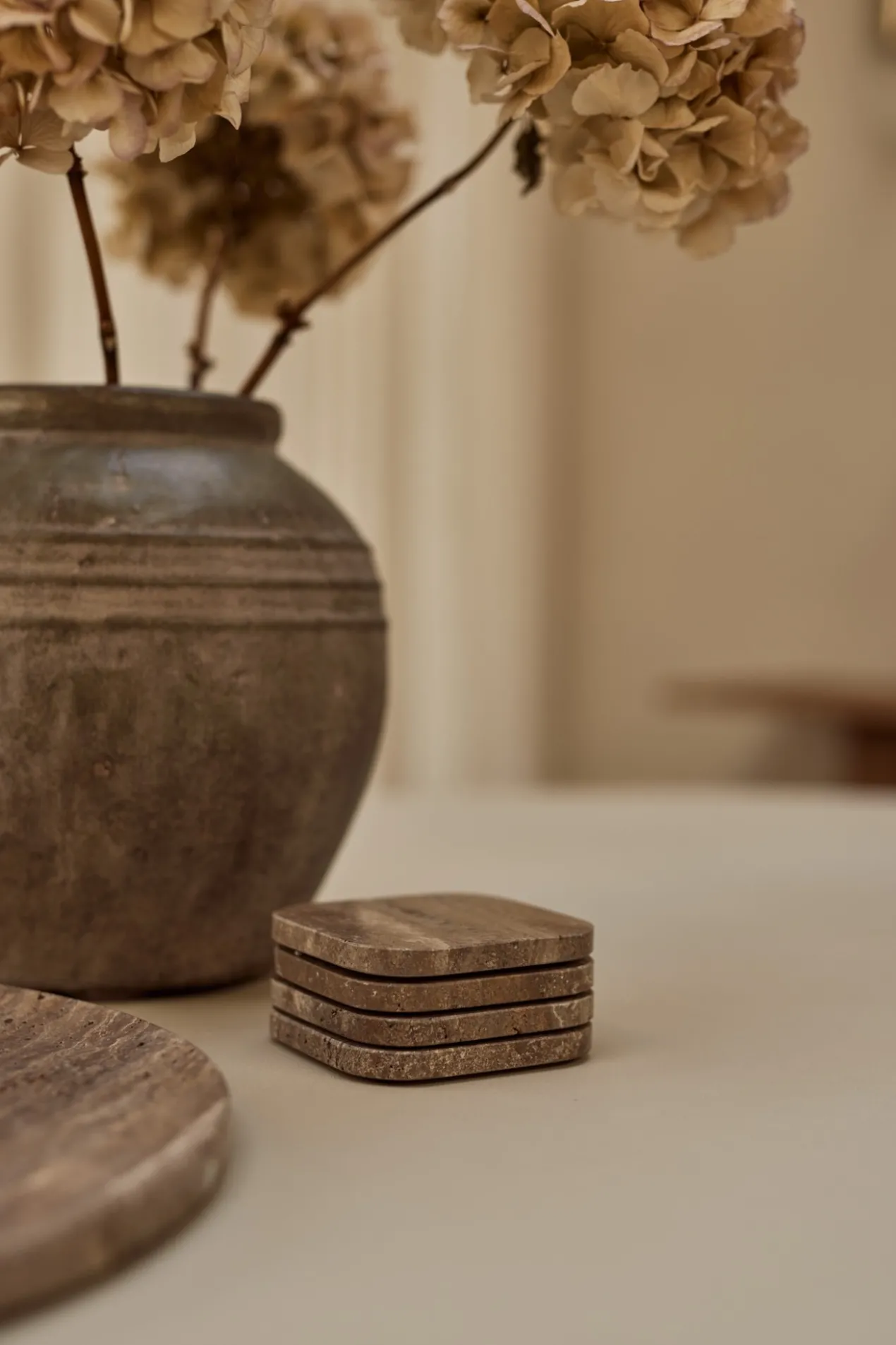 Onderzetter Organische Titanium travertine - set van 4