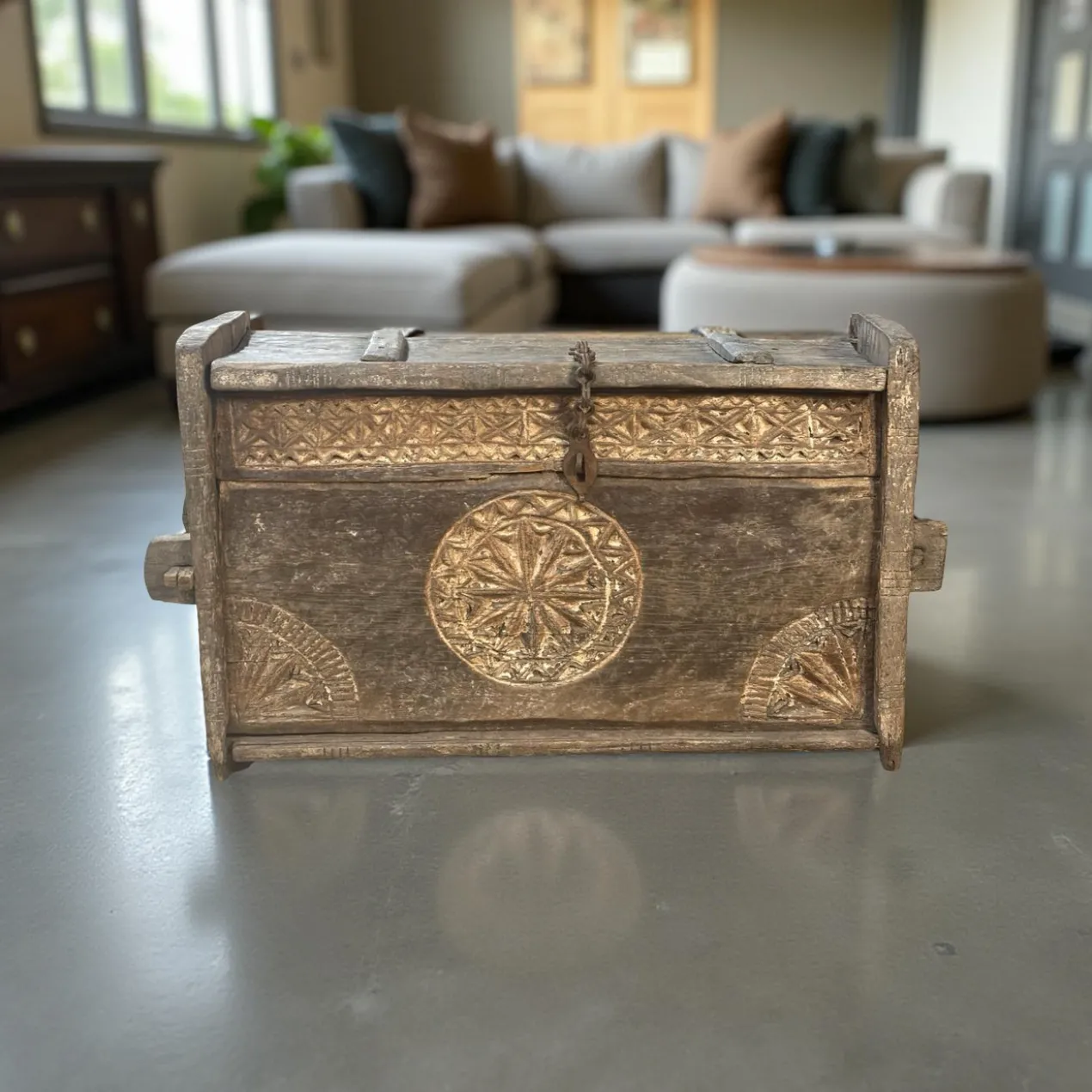 Opbergkist Himachal primitieve box uniek