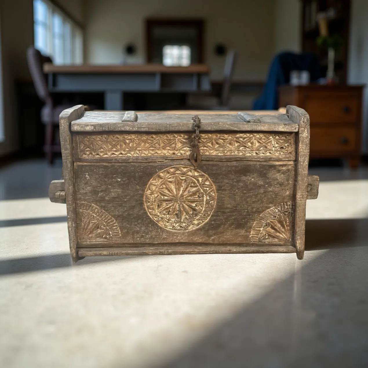 Opbergkist Himachal primitieve box uniek