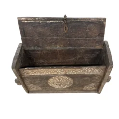 Opbergkist Himachal primitieve box uniek