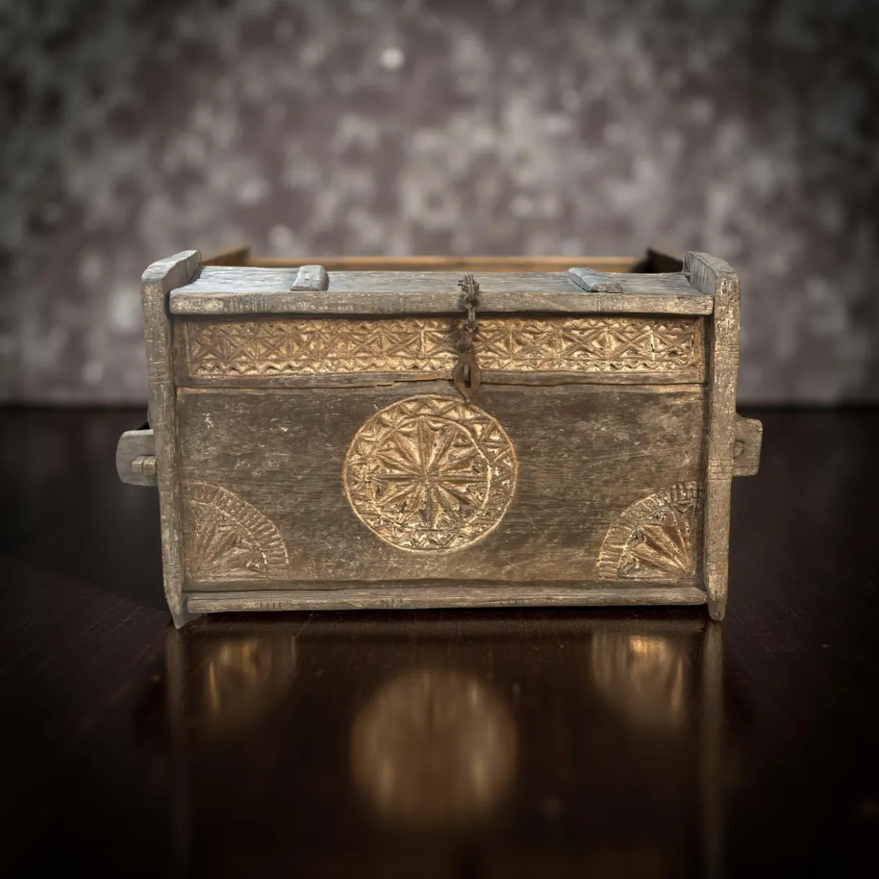 Opbergkist Himachal primitieve box uniek