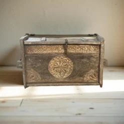 Opbergkist Himachal primitieve box uniek