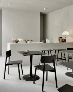 Osso hoge kruk 65 - eiken - cognac leer